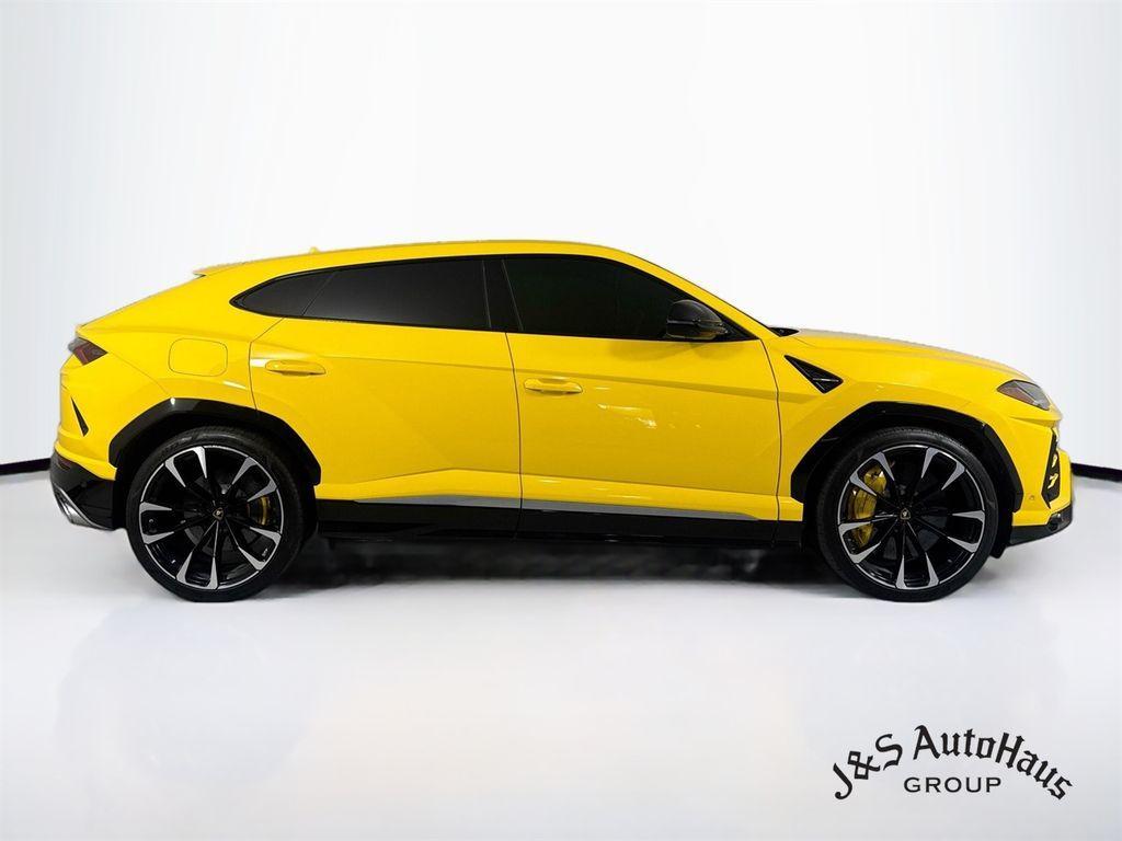 used 2021 Lamborghini Urus car, priced at $189,995