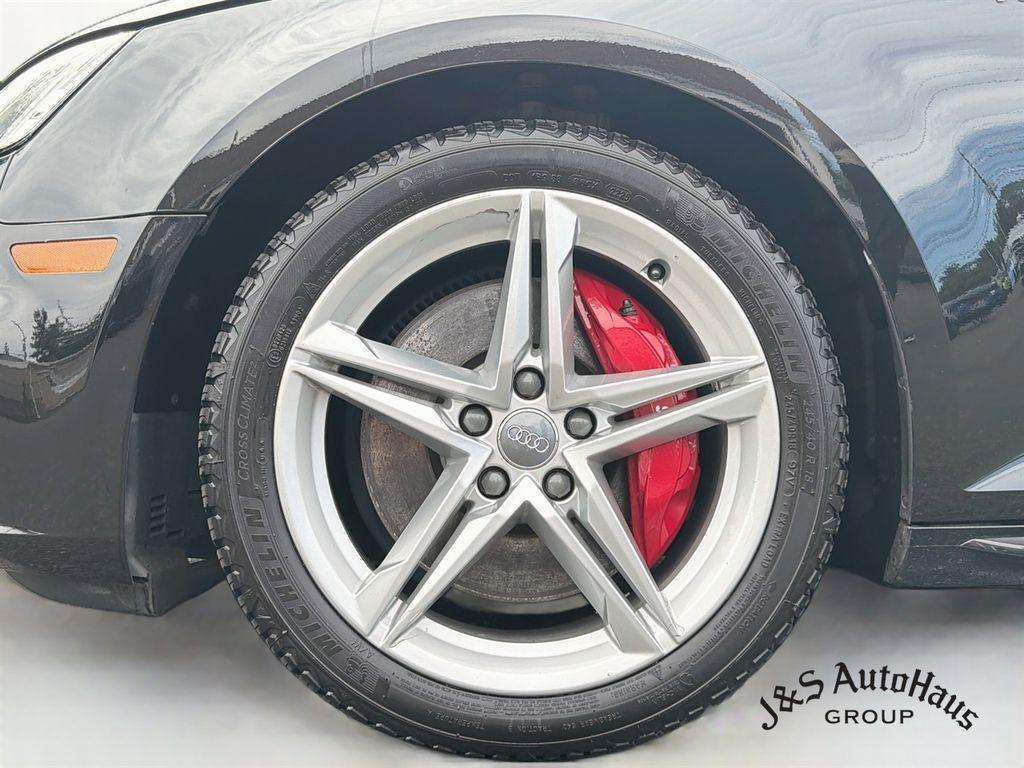 Audi S4 view 39