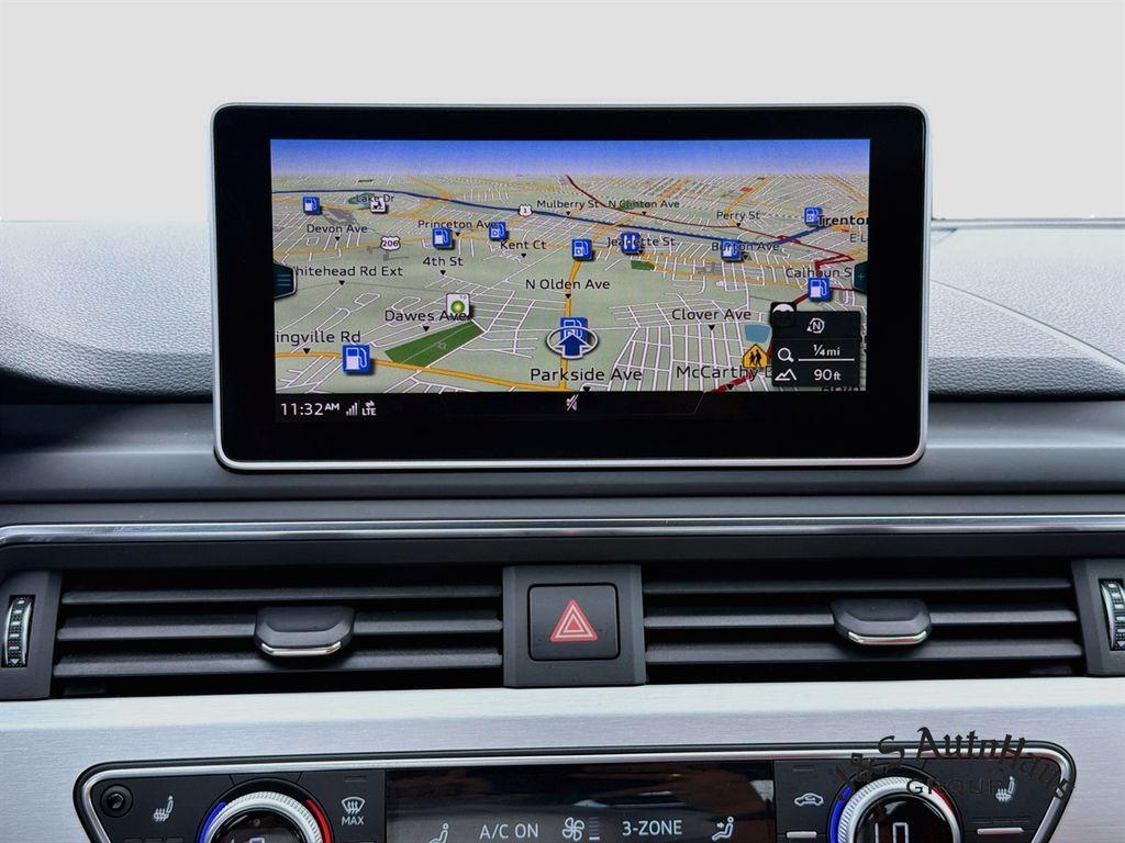 Audi S4 view 18