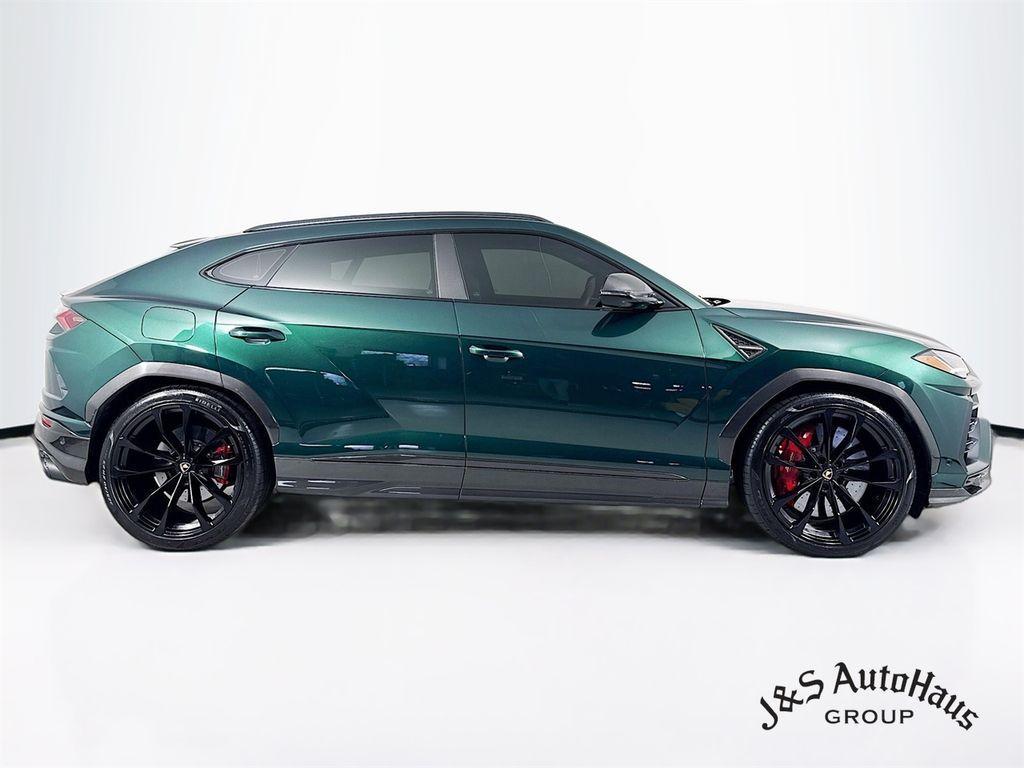 used 2022 Lamborghini Urus car, priced at $199,995