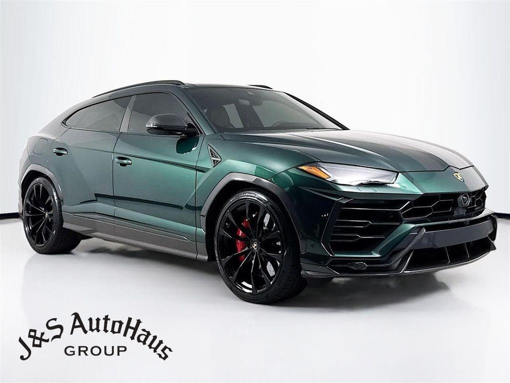 used 2022 Lamborghini Urus car, priced at $199,995