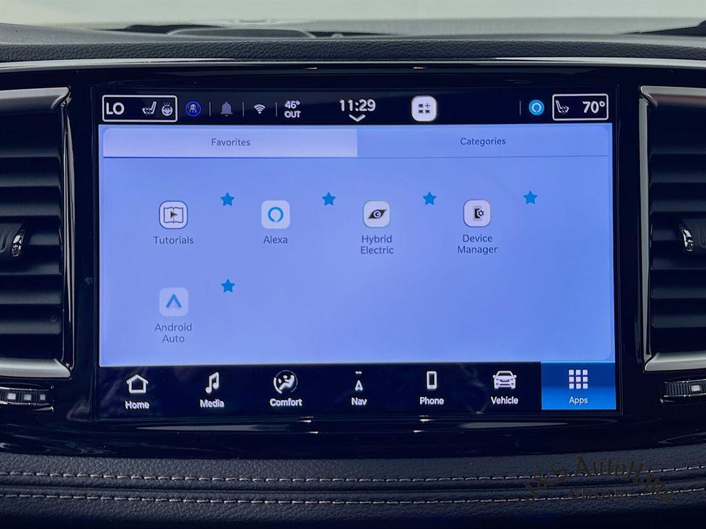 used 2025 Chrysler Pacifica Hybrid car