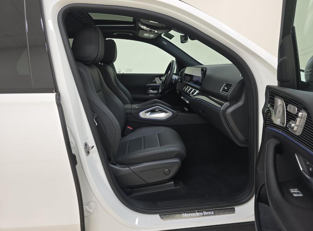 used 2025 Mercedes-Benz GLE 450 car, priced at $67,995