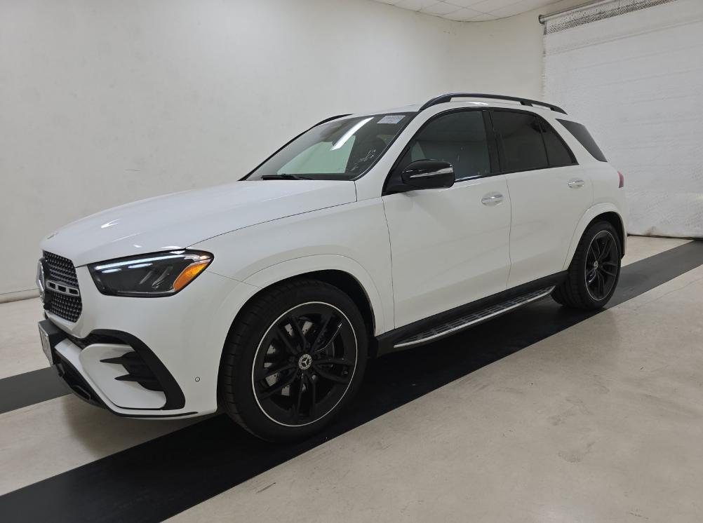 used 2025 Mercedes-Benz GLE 450 car, priced at $67,995
