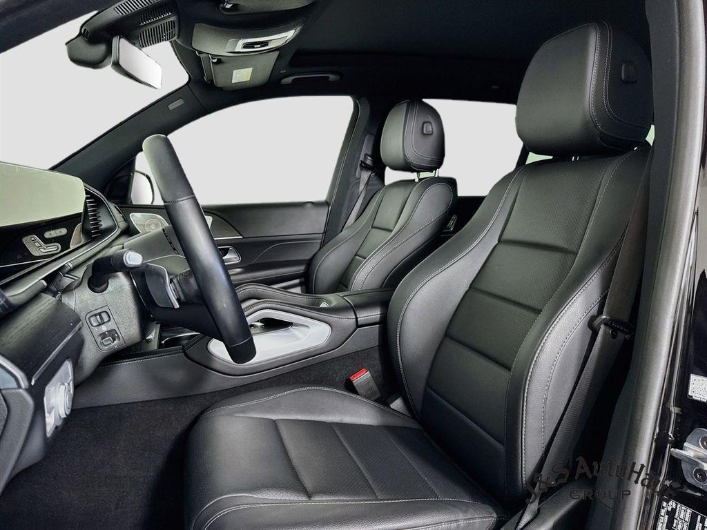 Mercedes-Benz GLS view 11