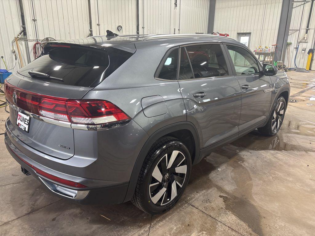 used 2025 Volkswagen Atlas Cross Sport car, priced at $31,517