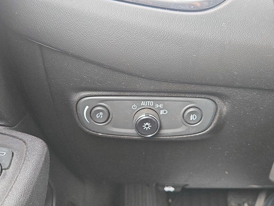 used 2020 Chevrolet Equinox car, priced at $13,639