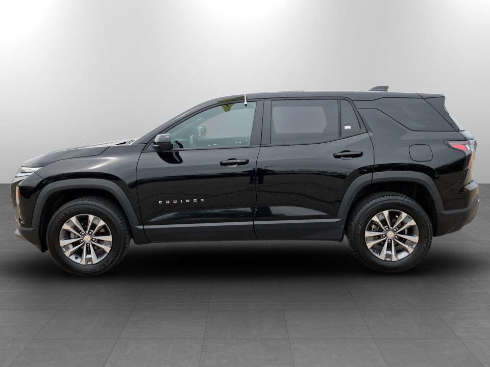 used 2025 Chevrolet Equinox car, priced at $25,637