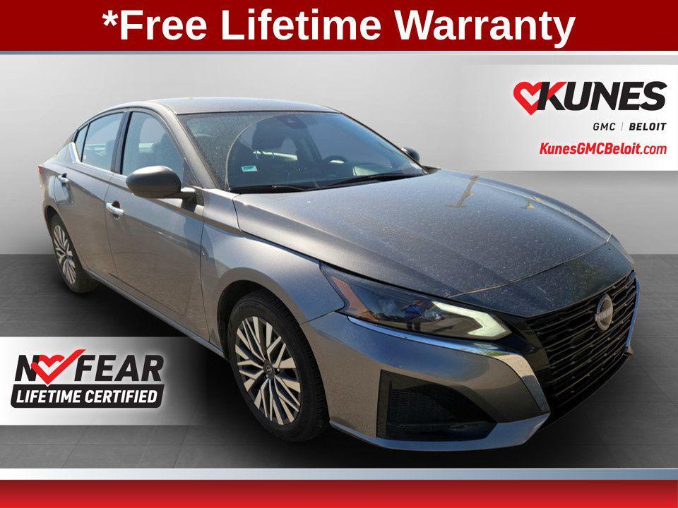 used 2025 Nissan Altima car, priced at $22,172