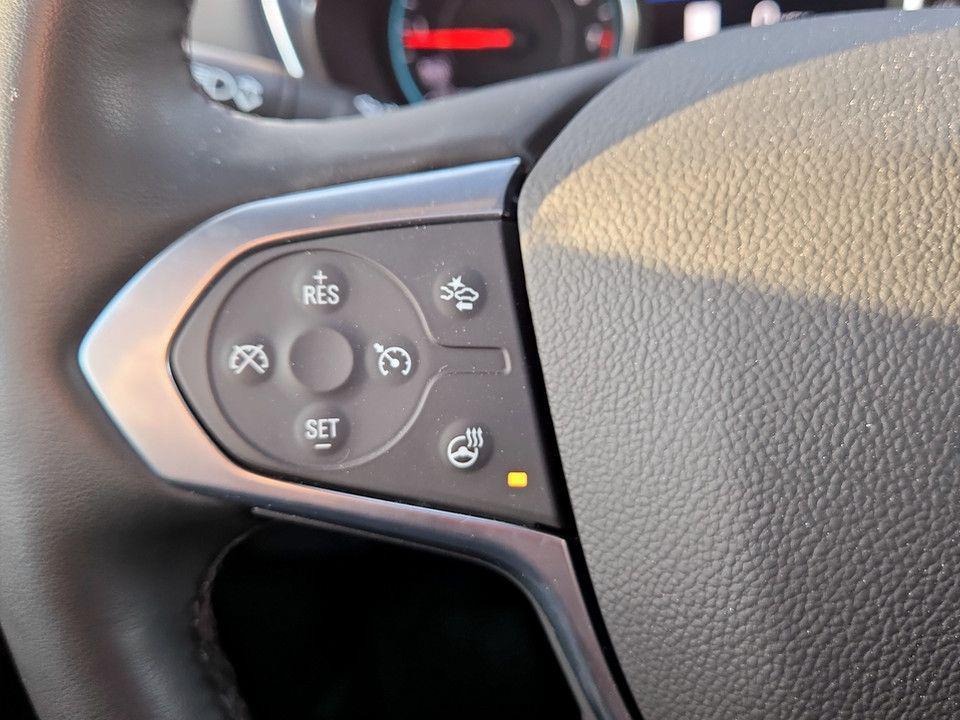 used 2023 Chevrolet Traverse car, priced at $37,199