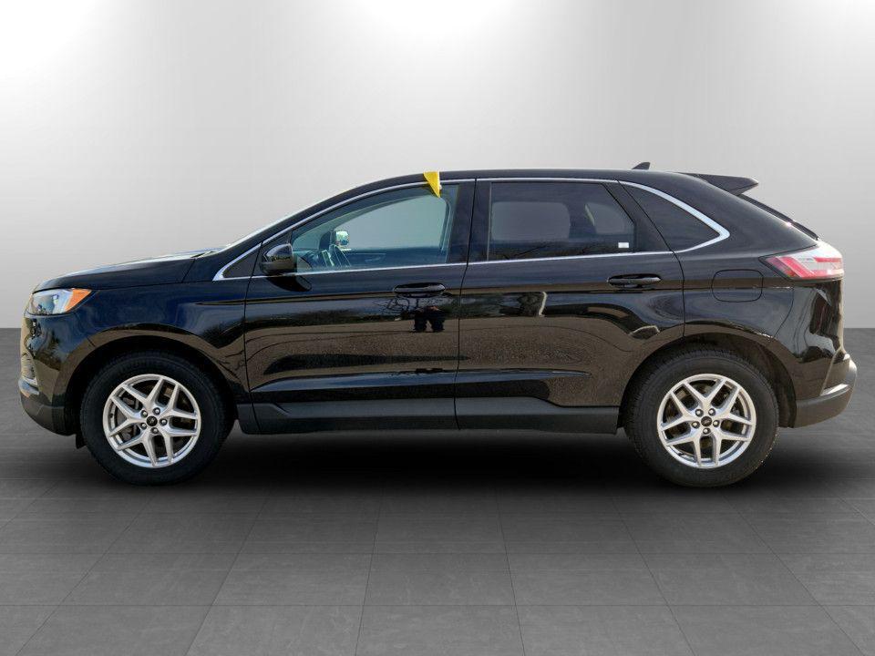 used 2023 Ford Edge car, priced at $25,000