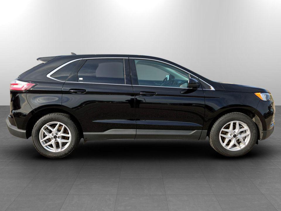 used 2023 Ford Edge car, priced at $25,000