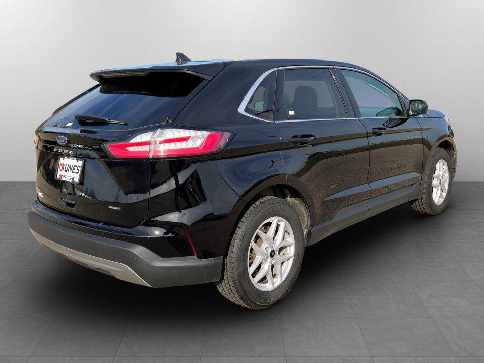 used 2023 Ford Edge car, priced at $25,000