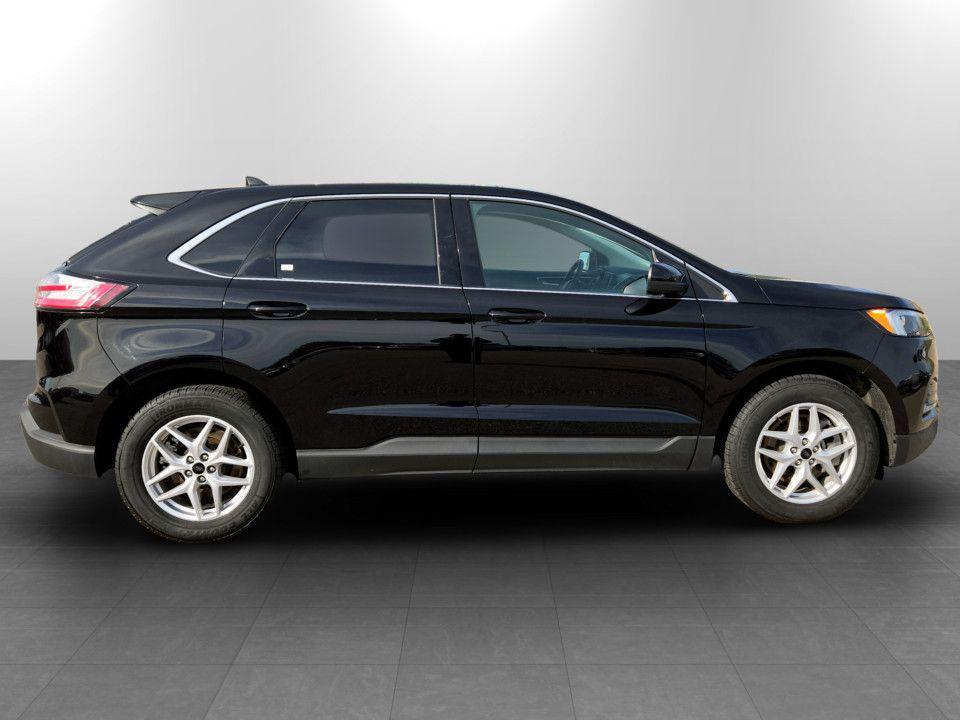 used 2023 Ford Edge car, priced at $25,000