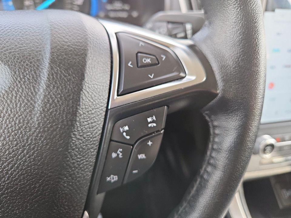 used 2023 Ford Edge car, priced at $25,000