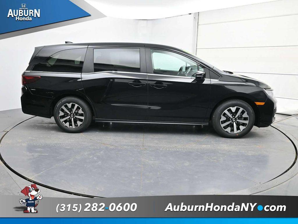 new 2026 Honda Odyssey car, priced at $44,290