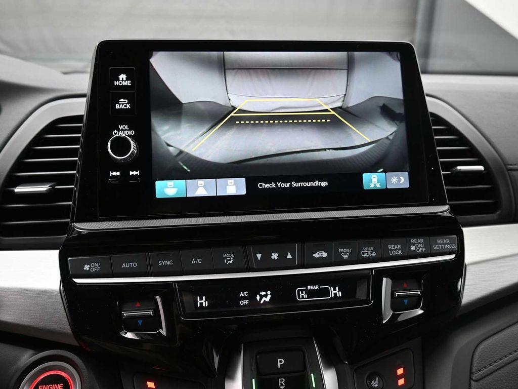 new 2026 Honda Odyssey car, priced at $44,290