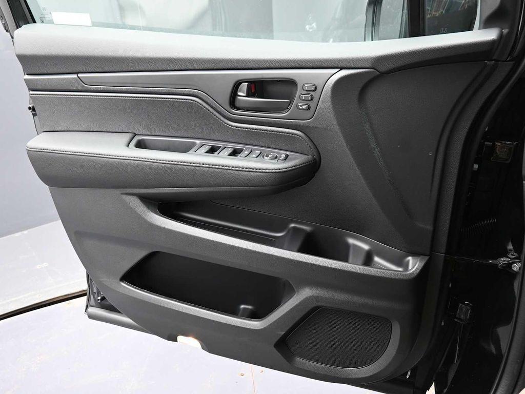 new 2026 Honda Odyssey car, priced at $44,290
