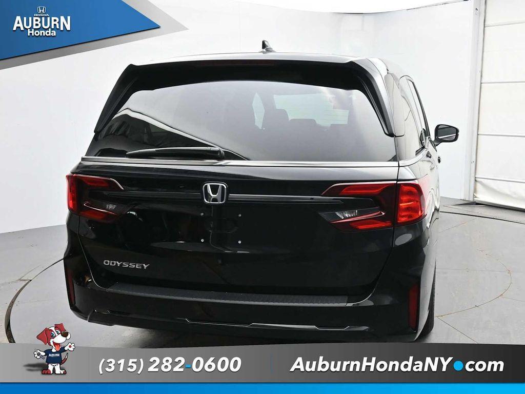 new 2026 Honda Odyssey car, priced at $44,290