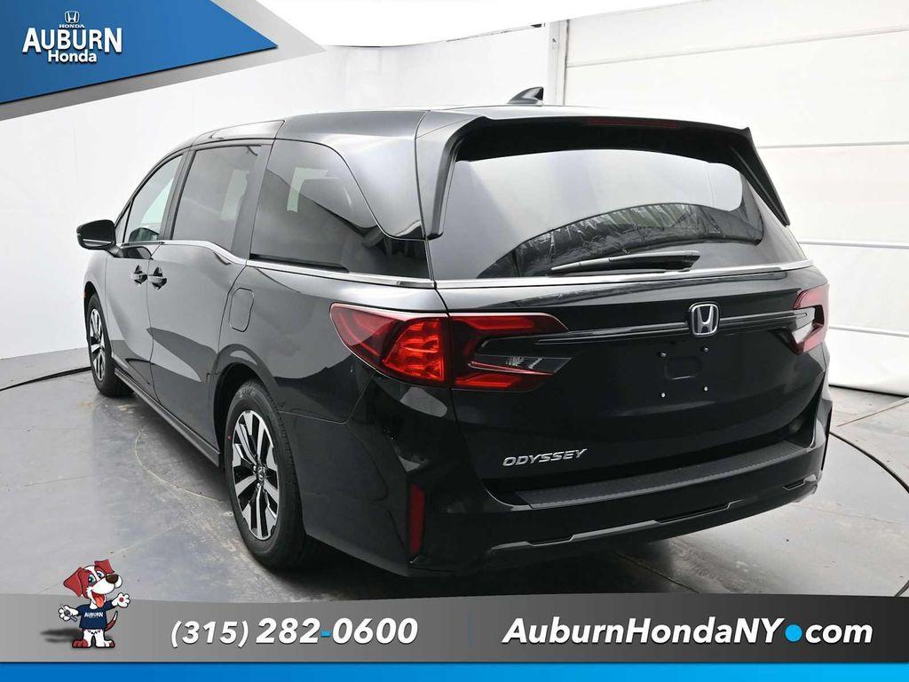 new 2026 Honda Odyssey car, priced at $44,290