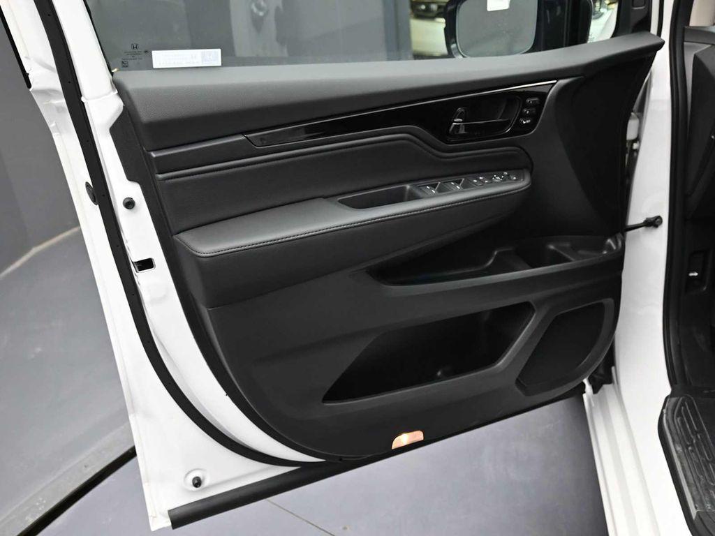 new 2026 Honda Odyssey car, priced at $53,645