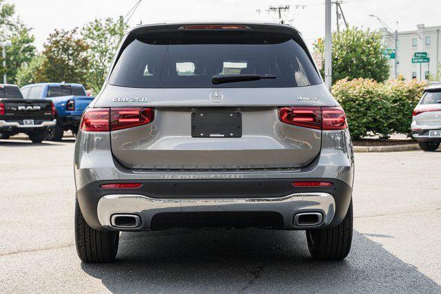 new 2025 Mercedes-Benz GLB 250 car, priced at $54,540