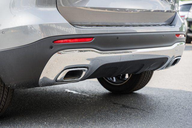 new 2025 Mercedes-Benz GLB 250 car, priced at $54,540