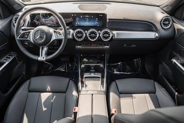 new 2025 Mercedes-Benz GLB 250 car, priced at $54,540