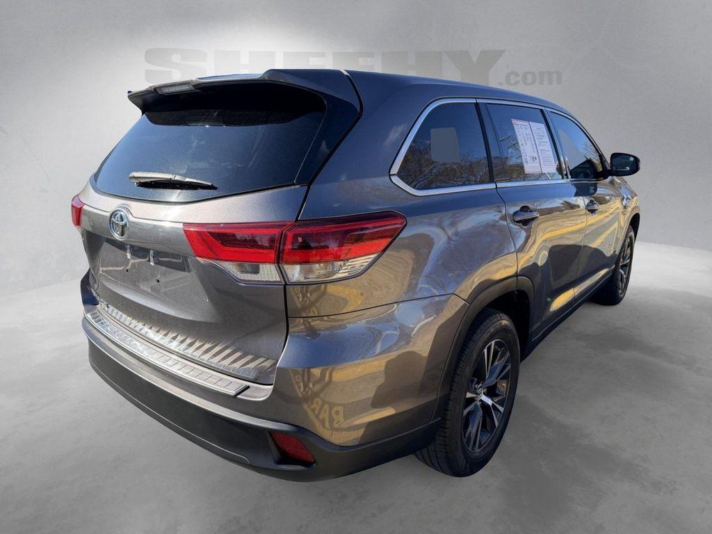 used 2019 Toyota Highlander car, priced at $21,595