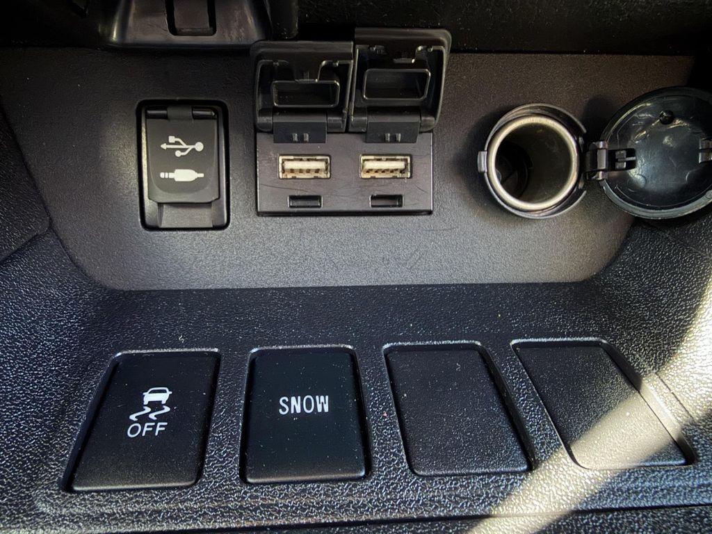 used 2019 Toyota Highlander car, priced at $21,595