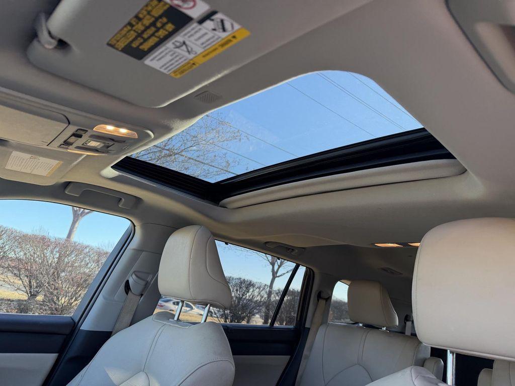 used 2021 Toyota Highlander car, priced at $33,950