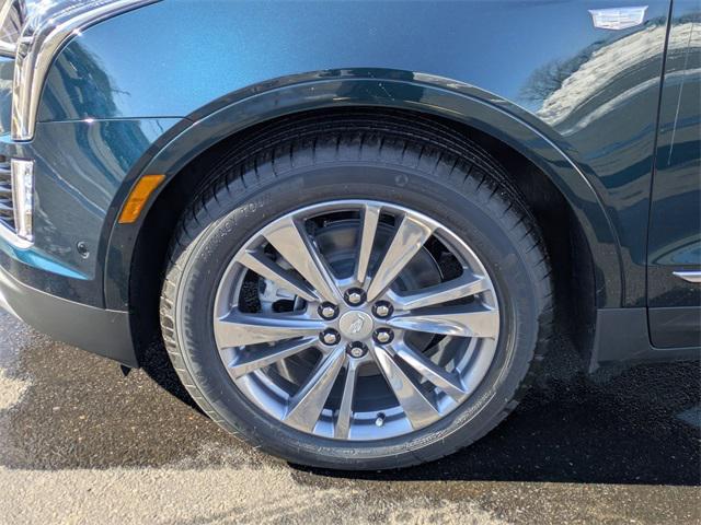 new 2026 Cadillac XT5 car, priced at $60,595