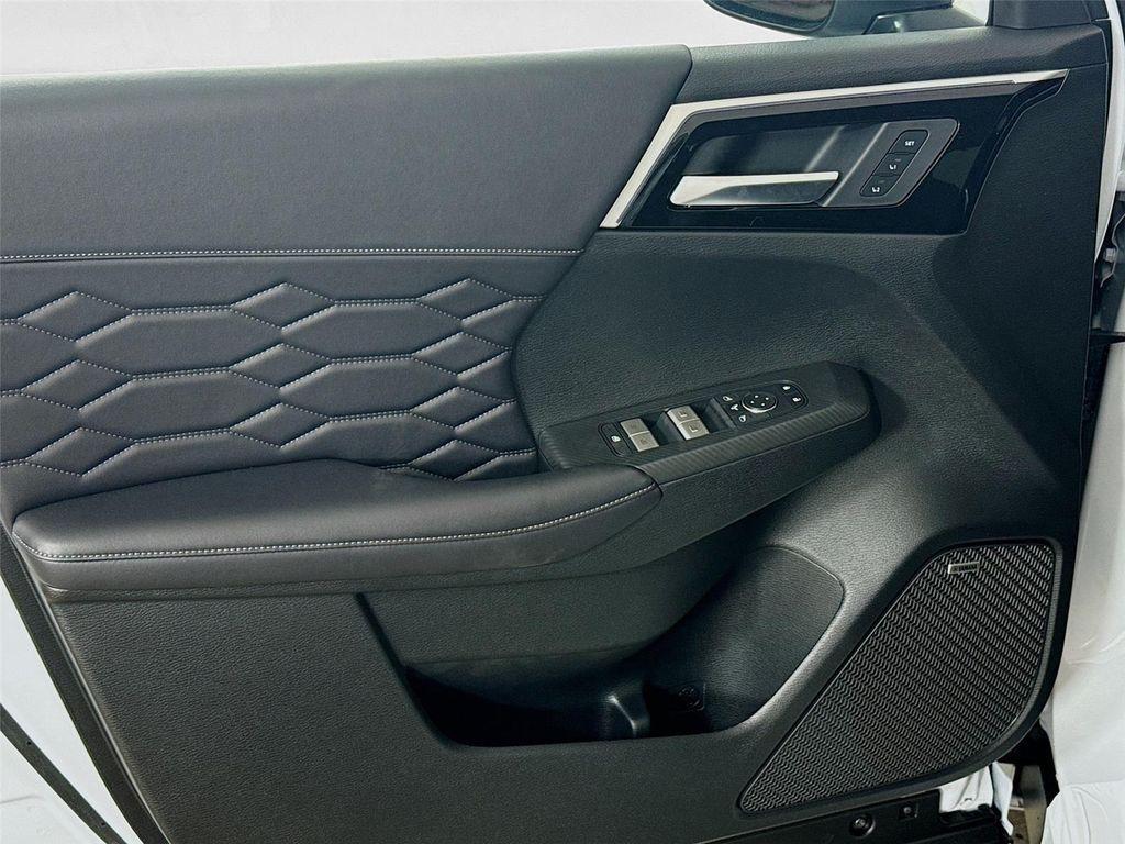 new 2026 Mitsubishi Outlander car, priced at $42,355