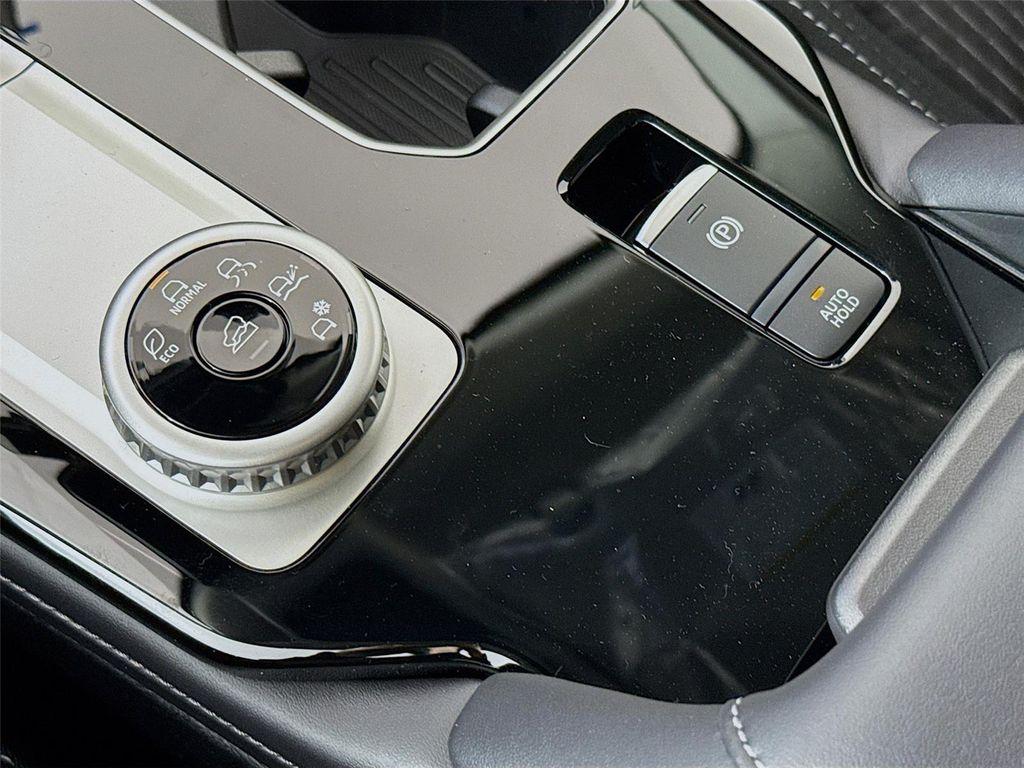 new 2026 Mitsubishi Outlander car, priced at $28,405