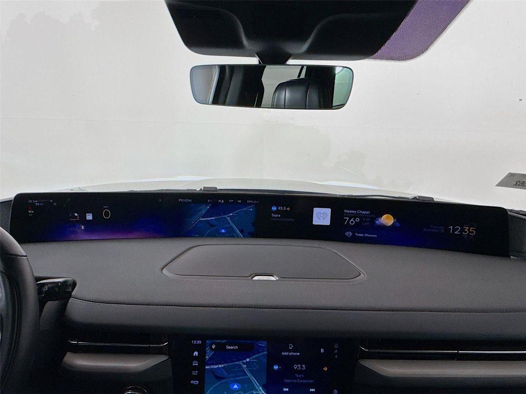 used 2025 Lincoln Navigator car, priced at $87,999