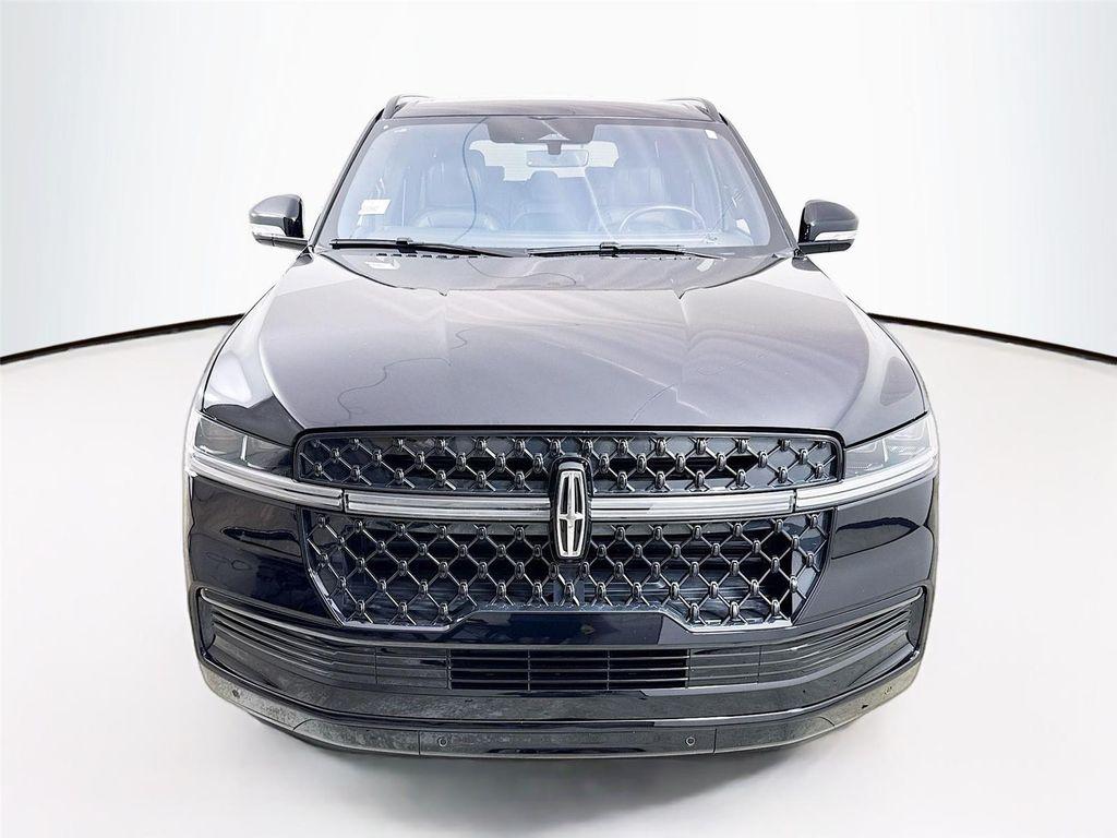 used 2025 Lincoln Navigator car, priced at $87,999