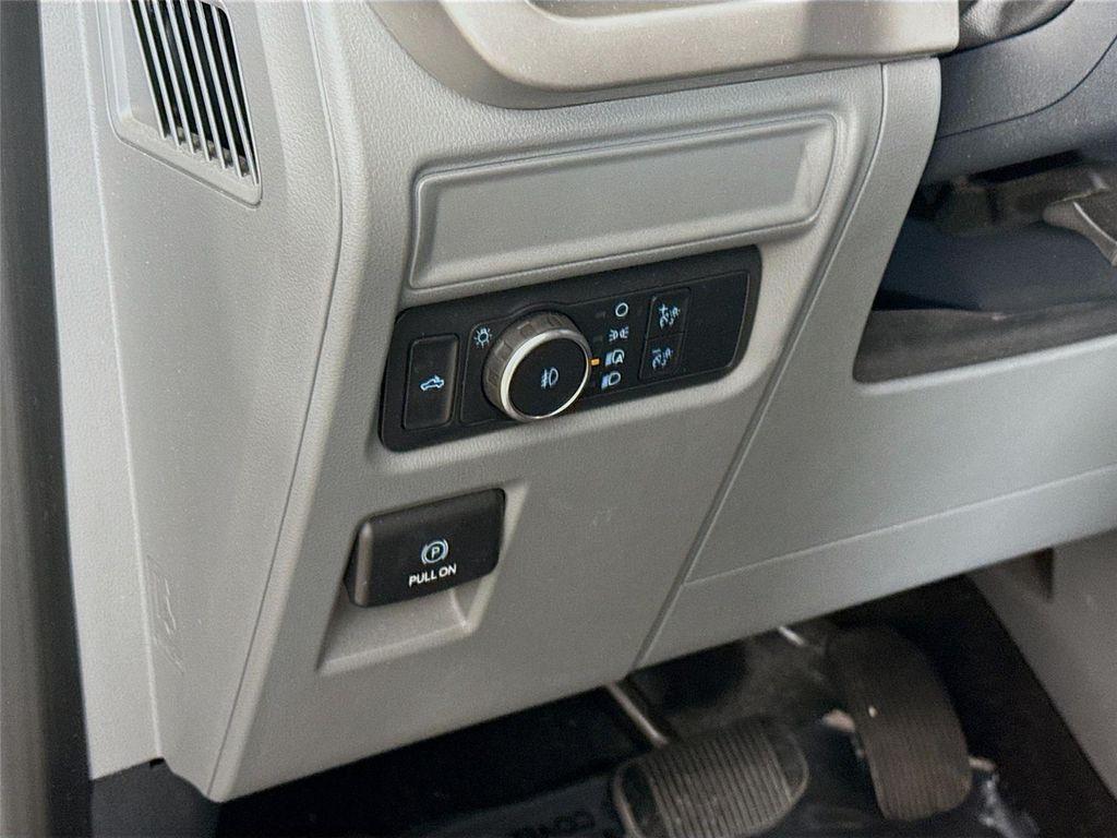 used 2022 Ford F-150 car, priced at $28,500