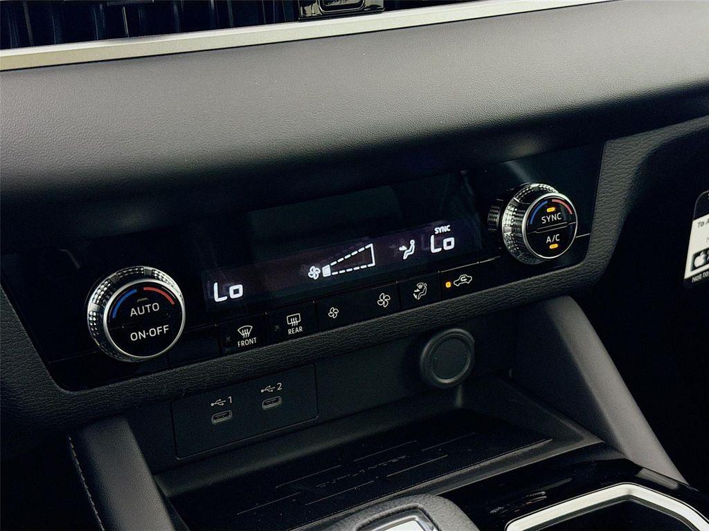 new 2026 Mitsubishi Outlander car, priced at $32,335