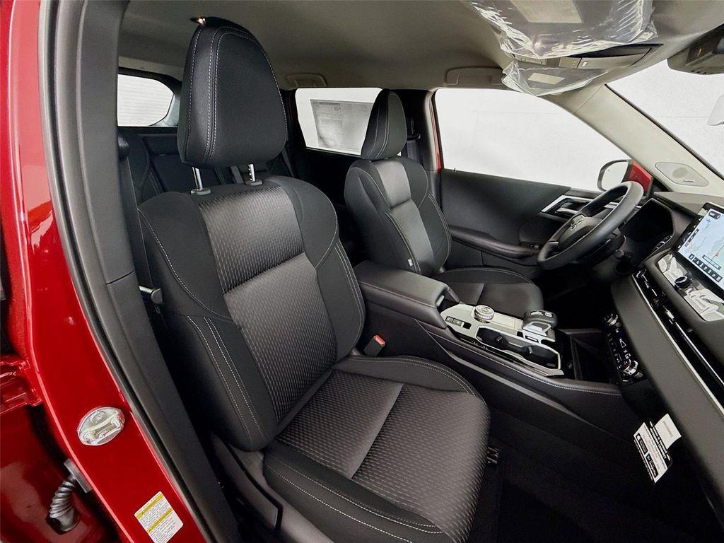 new 2026 Mitsubishi Outlander car, priced at $32,335