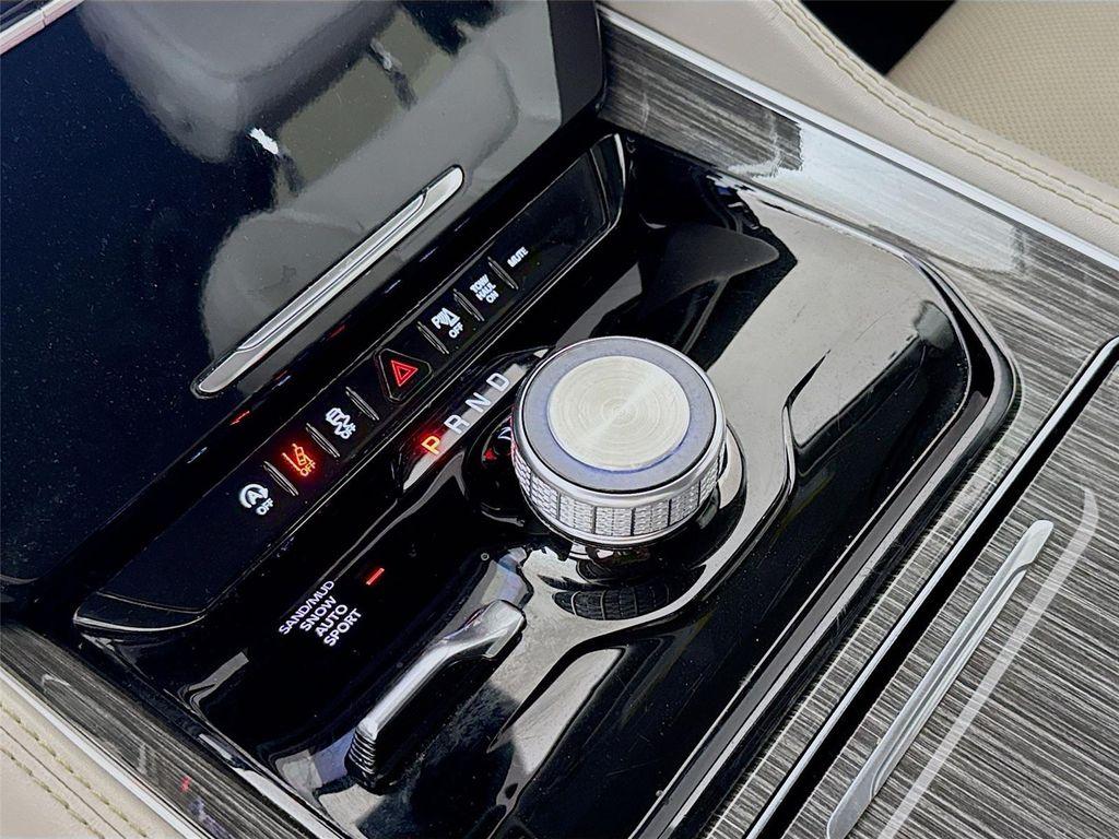 used 2022 Jeep Wagoneer car, priced at $32,799