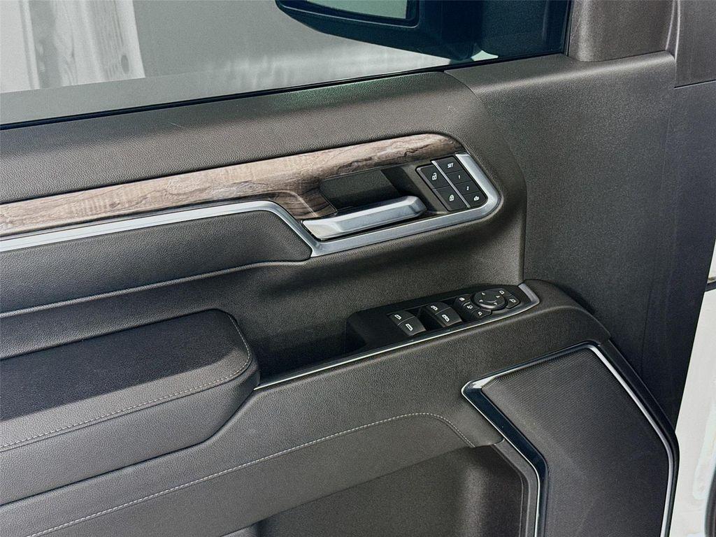 used 2024 Chevrolet Silverado 2500 car, priced at $59,799