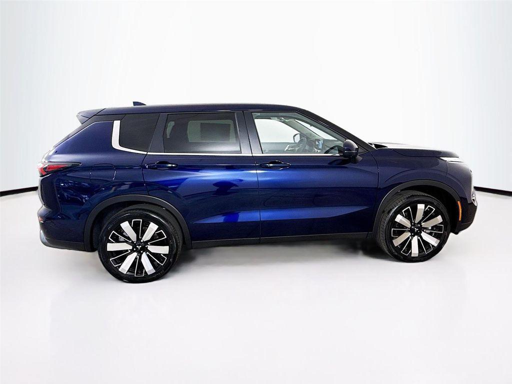 new 2026 Mitsubishi Outlander car, priced at $37,115