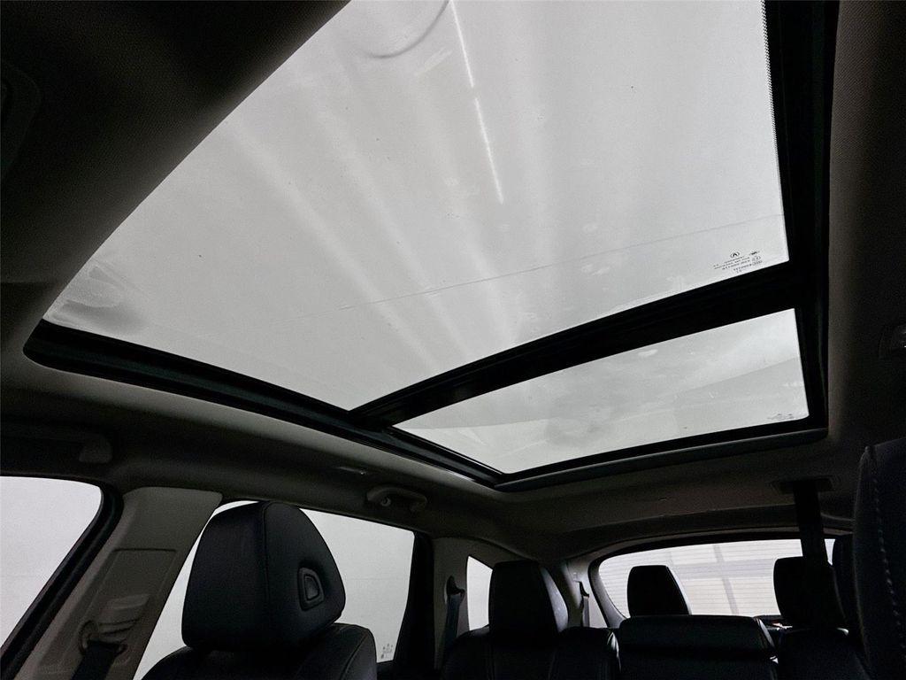 used 2022 Acura MDX car, priced at $25,000