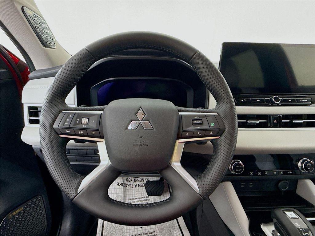 new 2025 Mitsubishi Outlander car, priced at $33,290