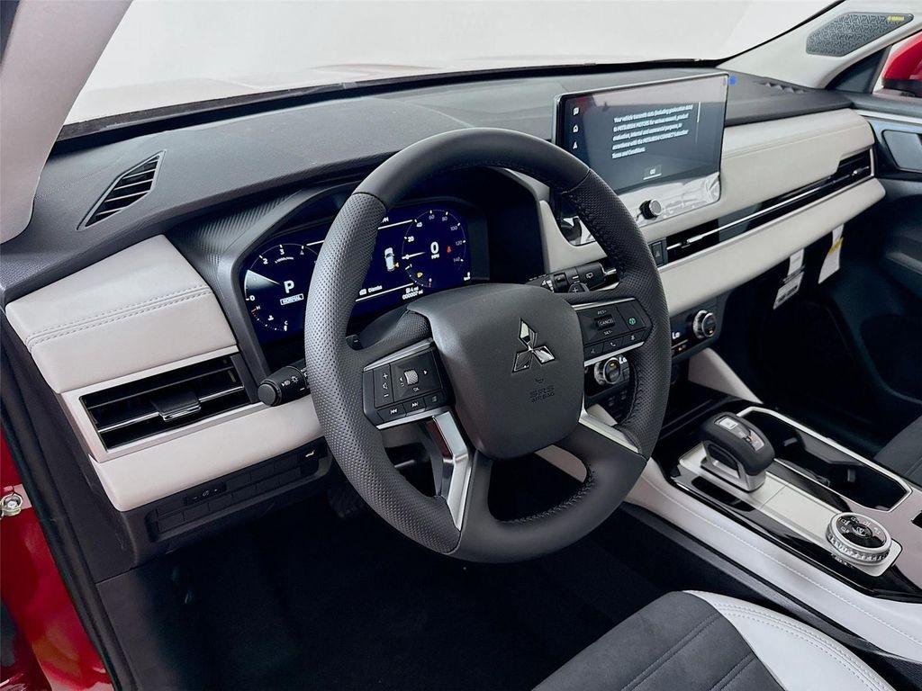 new 2025 Mitsubishi Outlander car, priced at $32,940