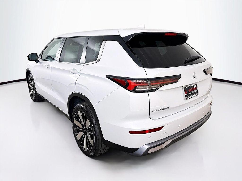 new 2026 Mitsubishi Outlander car, priced at $35,740