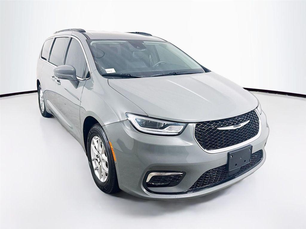 used 2022 Chrysler Pacifica car, priced at $19,000