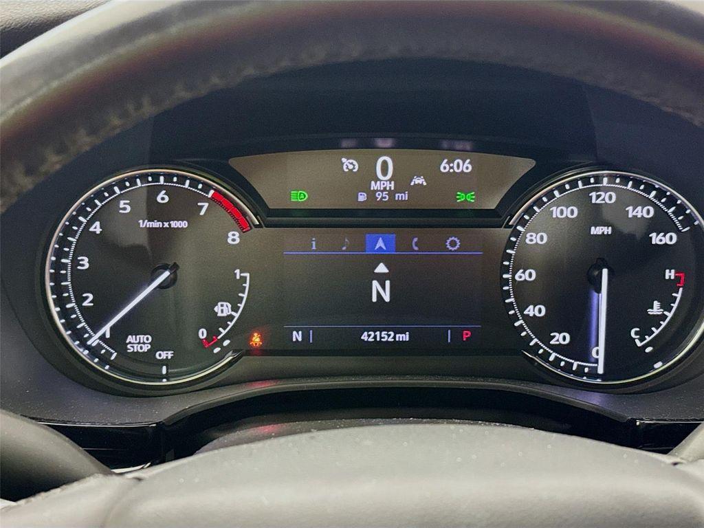 used 2022 Cadillac XT6 car, priced at $31,700