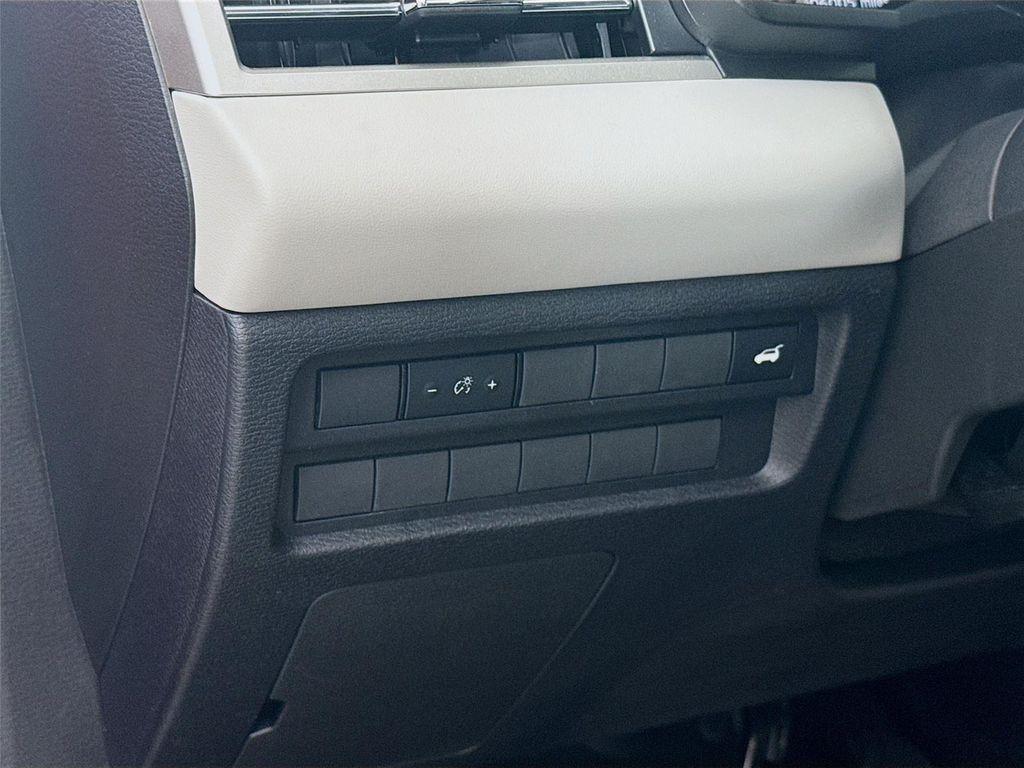 used 2025 Mitsubishi Outlander car, priced at $26,500