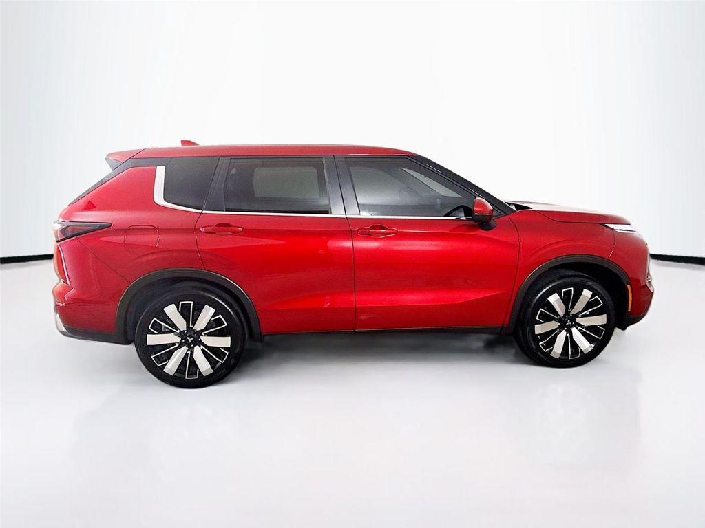 used 2025 Mitsubishi Outlander car, priced at $26,500
